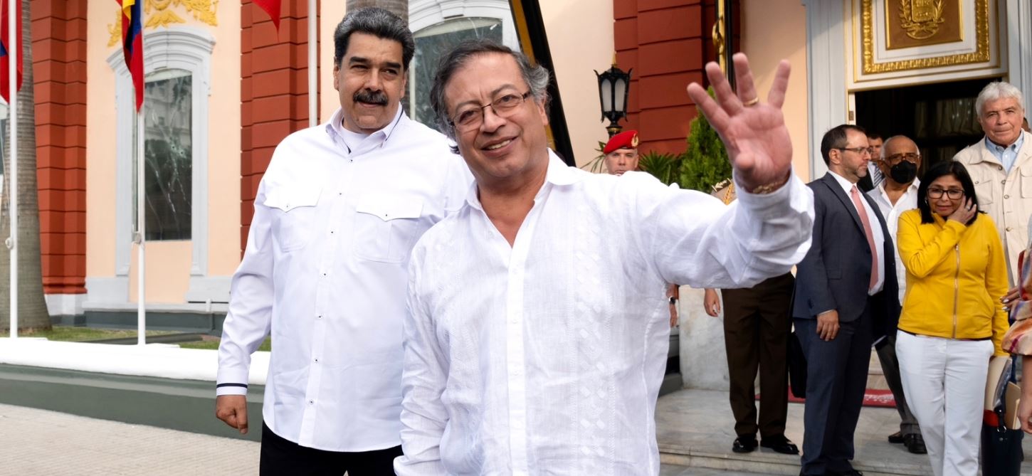 Denuncian que Nicolás Maduro financió la campaña de Gustavo Petro a través del Clan Torres | CanalB.pe